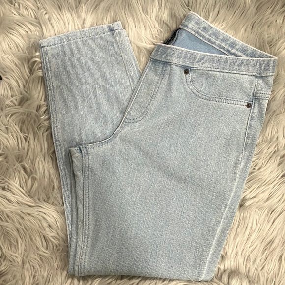 HUE Pants - HUE Capri legging’s